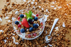 muesli with berries