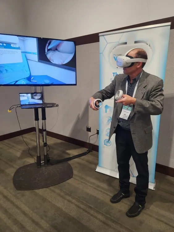 Virtual reality orthopaedic surgery